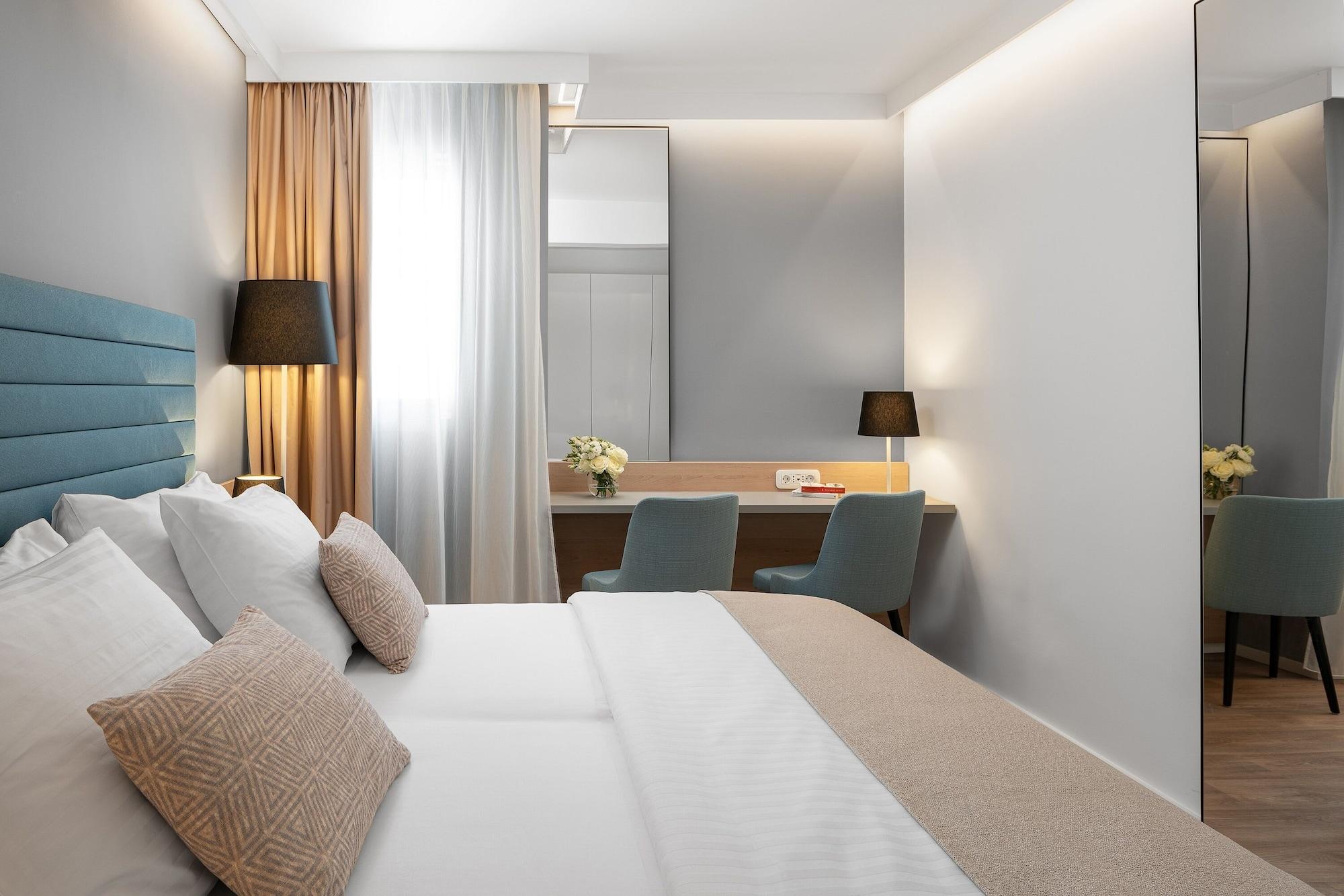 מאקרסקה Valamar Meteor Hotel מראה חיצוני תמונה