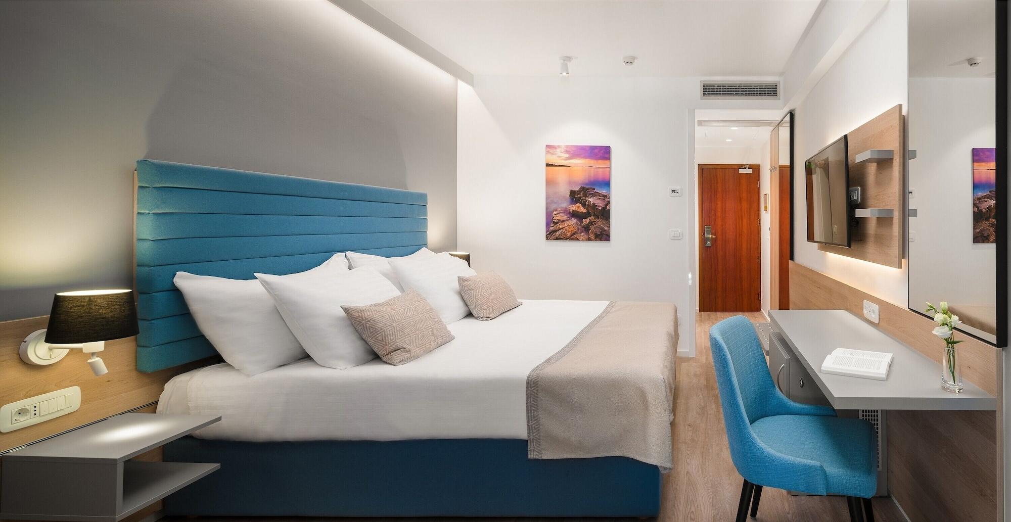 מאקרסקה Valamar Meteor Hotel מראה חיצוני תמונה