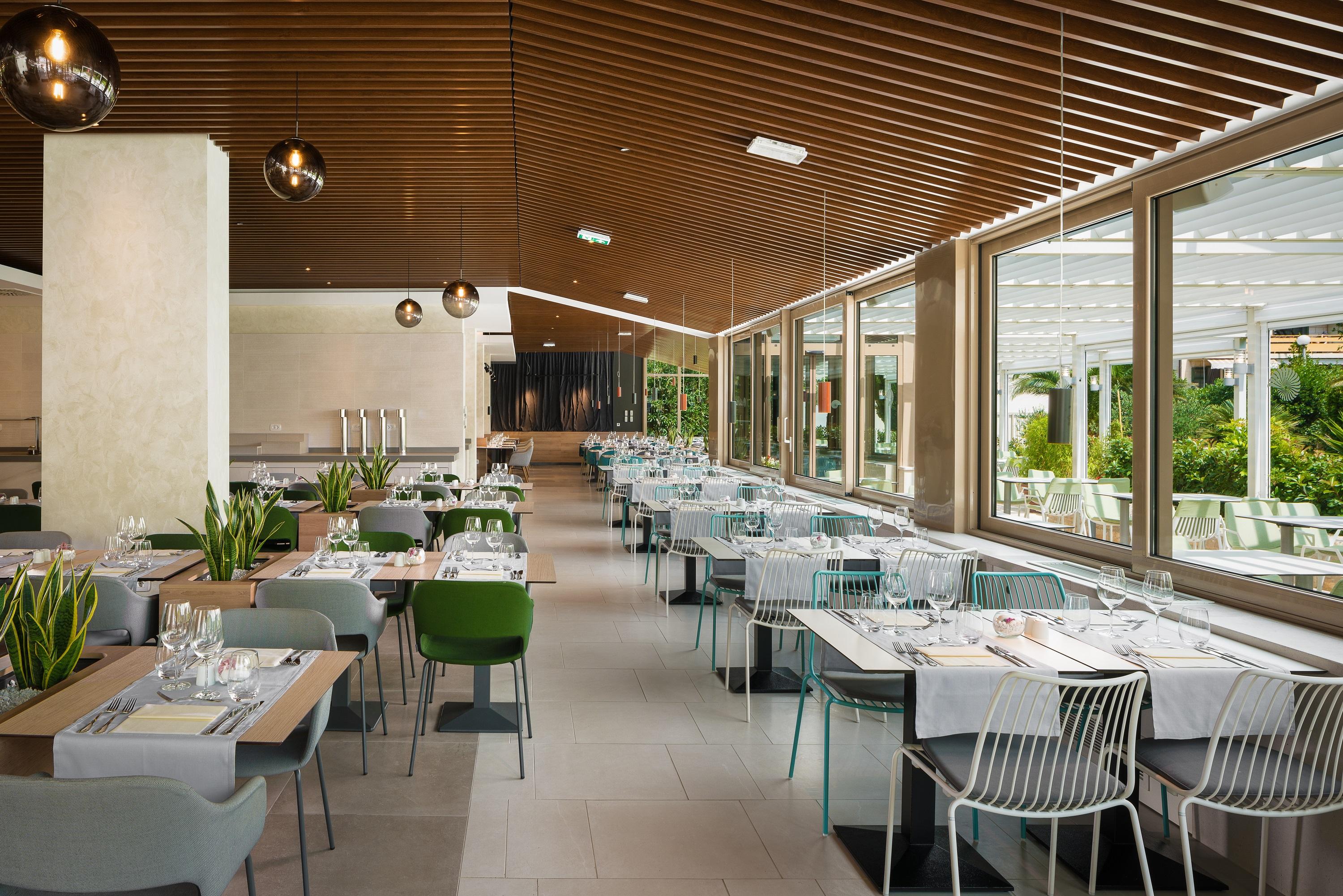 מאקרסקה Valamar Meteor Hotel מראה חיצוני תמונה
