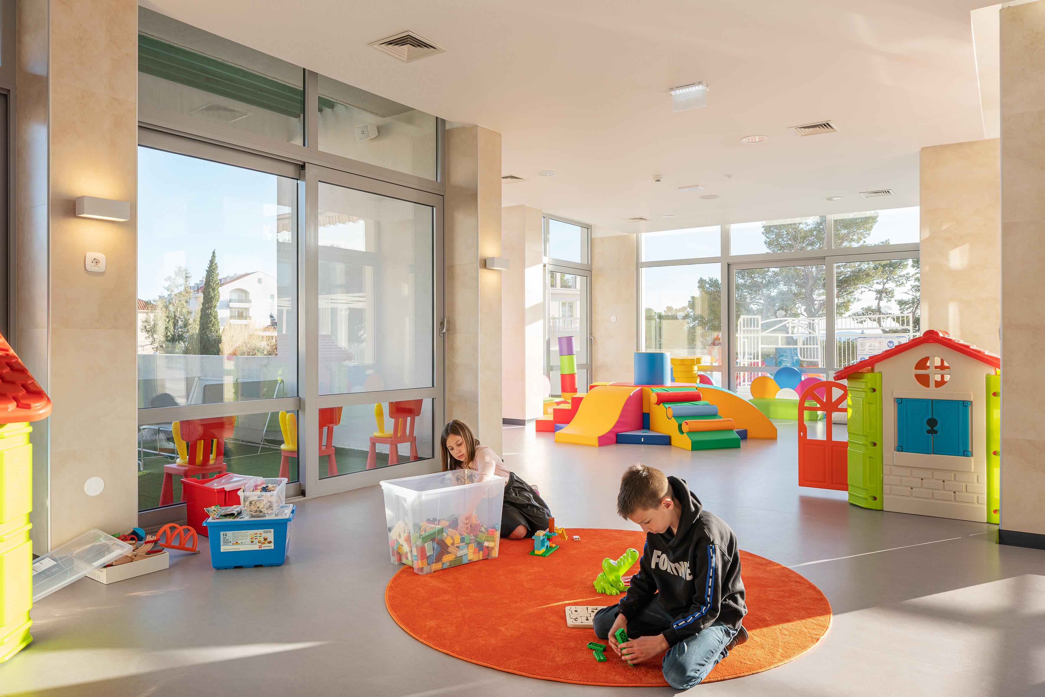 מאקרסקה Valamar Meteor Hotel מראה חיצוני תמונה